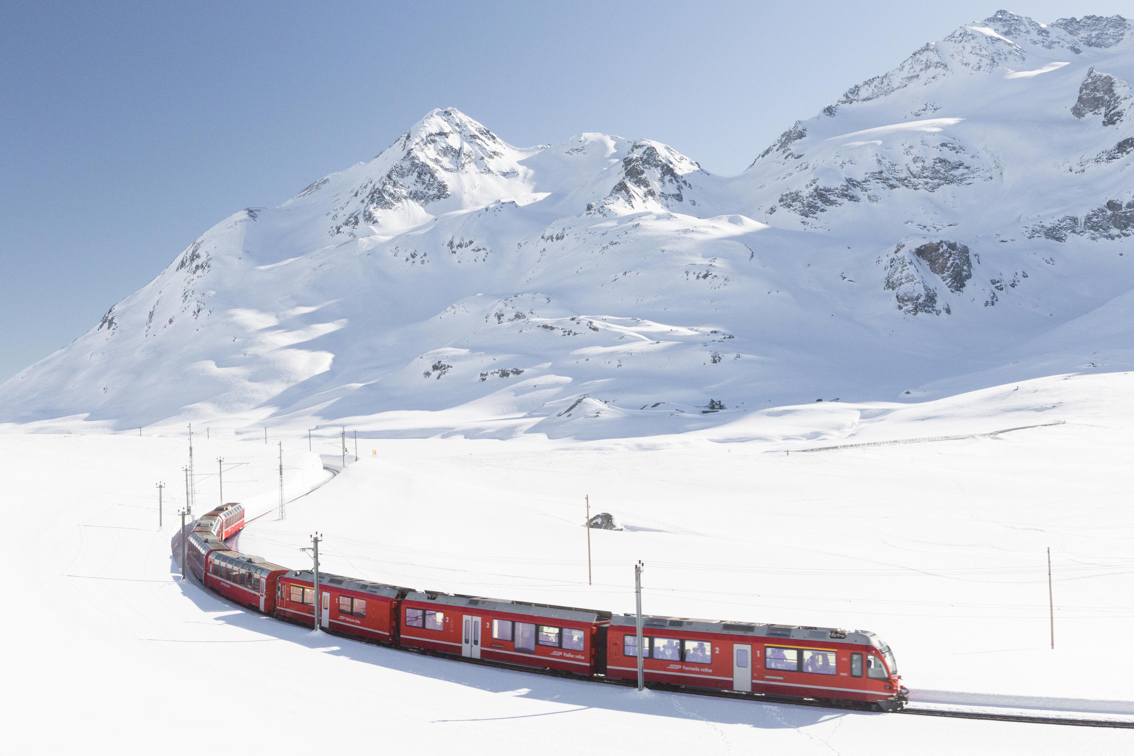 St. Moritz ski holiday main cover image - Blured placeholder